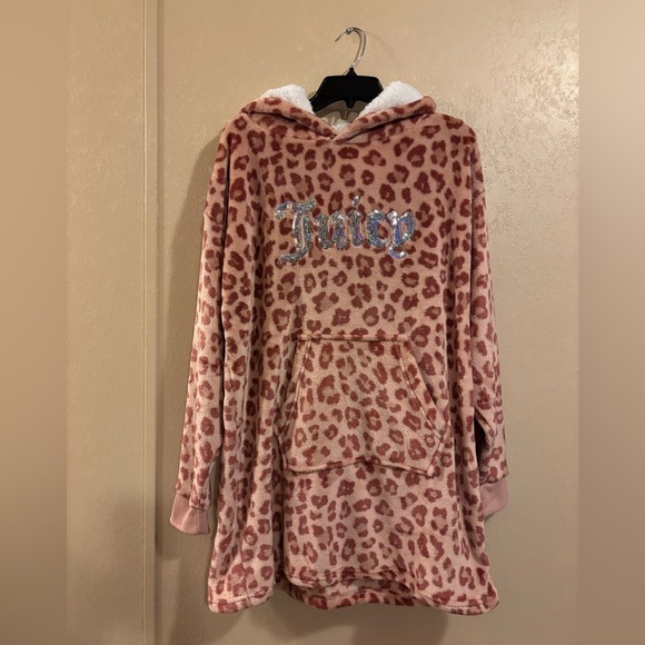 Juicy Couture Other - NWT Juicy Couture Hoodie Lounger sz S/M